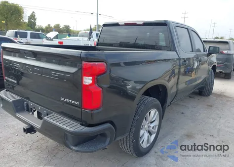 2021 Chevrolet Silverado 1500 2Wd Short Bed Custom z USA, uszkodzony, nr VIN 3GCPWBEK4MG277688